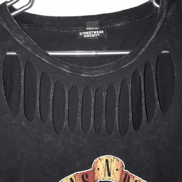 Guns n roses short sleeve shirt - Picture 2 of 3